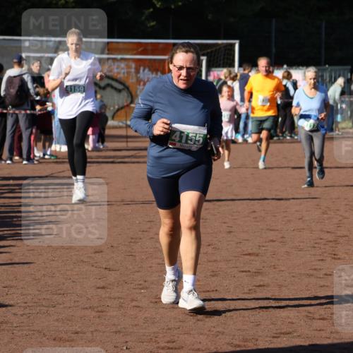 27.09.2026 - 35. Volkslauf durch das schöne Alstertal Strokosch-Dieckow http://msf.ph/oto/10569036 27.09.2026 10:59:50 Ziel 4117, 4130, 4134, 4155, 4159, 4160 meine-sportfotos.de
