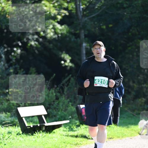 27.09.2026 - 35. Volkslauf durch das schöne Alstertal Dr. Thomas Lammeyer http://msf.ph/oto/10569580 27.09.2026 10:58:41 Laufen 4210 meine-sportfotos.de