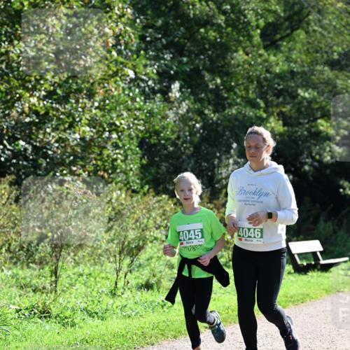 27.09.2026 - 35. Volkslauf durch das schöne Alstertal Dr. Thomas Lammeyer http://msf.ph/oto/10569680 27.09.2026 10:59:39 Laufen 4045, 4046 meine-sportfotos.de