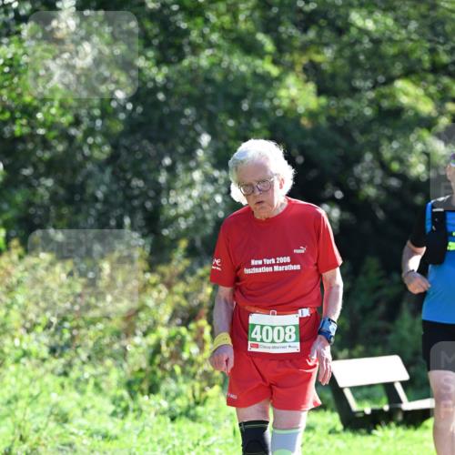27.09.2026 - 35. Volkslauf durch das schöne Alstertal Dr. Thomas Lammeyer http://msf.ph/oto/10569701 27.09.2026 11:00:02 Laufen 21, 2006, 4008 meine-sportfotos.de