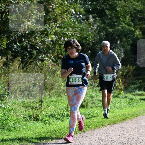 27.09.2026 - 35. Volkslauf durch das schöne Alstertal Dr. Thomas Lammeyer http://msf.ph/oto/10569976 27.09.2026 11:07:28 Laufen 4188, 4193 meine-sportfotos.de