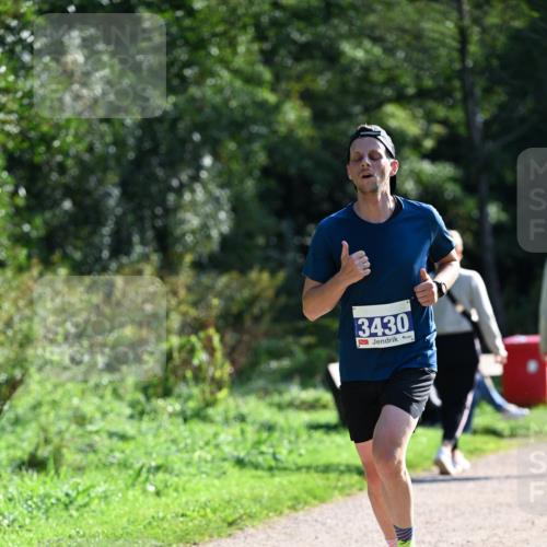 27.09.2026 - 35. Volkslauf durch das schöne Alstertal Dr. Thomas Lammeyer http://msf.ph/oto/10570094 27.09.2026 11:09:22 Laufen 3430 meine-sportfotos.de