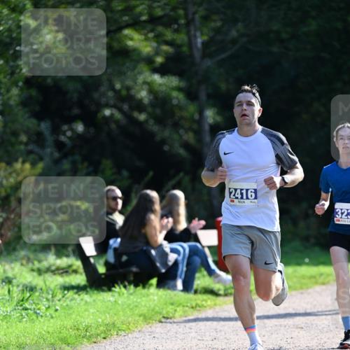 27.09.2026 - 35. Volkslauf durch das schöne Alstertal Dr. Thomas Lammeyer http://msf.ph/oto/10570133 27.09.2026 11:09:54 Laufen 2416, 323 meine-sportfotos.de
