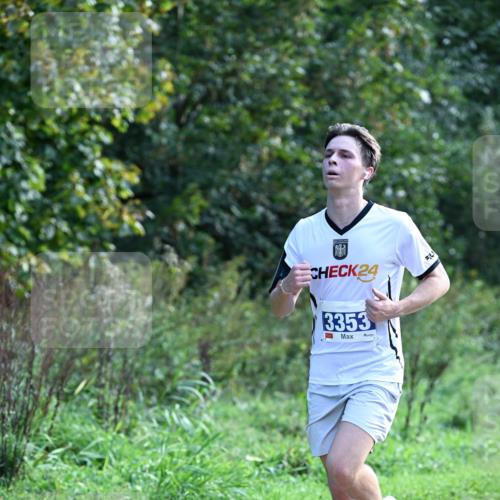 27.09.2026 - 35. Volkslauf durch das schöne Alstertal Dr. Thomas Lammeyer http://msf.ph/oto/10570201 27.09.2026 11:10:30 Laufen 24, 3353 meine-sportfotos.de