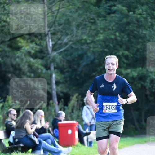 27.09.2026 - 35. Volkslauf durch das schöne Alstertal Dr. Thomas Lammeyer http://msf.ph/oto/10570217 27.09.2026 11:11:01 Laufen 3202 meine-sportfotos.de