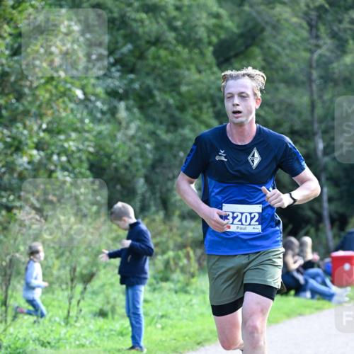 27.09.2026 - 35. Volkslauf durch das schöne Alstertal Dr. Thomas Lammeyer http://msf.ph/oto/10570233 27.09.2026 11:11:03 Laufen 3202 meine-sportfotos.de