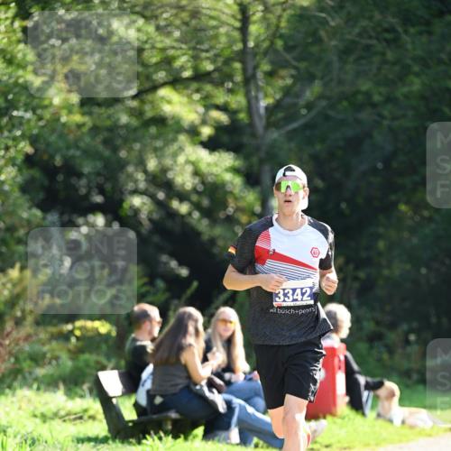 27.09.2026 - 35. Volkslauf durch das schöne Alstertal Dr. Thomas Lammeyer http://msf.ph/oto/10570421 27.09.2026 11:13:03 Laufen 3342 meine-sportfotos.de