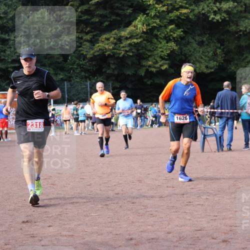 27.09.2026 - 35. Volkslauf durch das schöne Alstertal Strokosch-Dieckow http://msf.ph/oto/10570481 27.09.2026 12:17:58 Ziel 1609, 1619, 1626, 2318, 2378 meine-sportfotos.de
