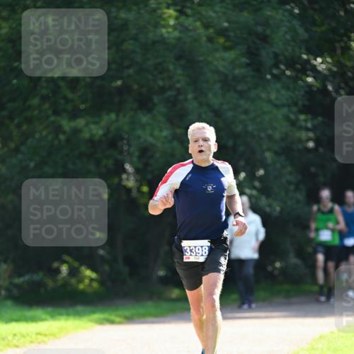 27.09.2026 - 35. Volkslauf durch das schöne Alstertal Dr. Thomas Lammeyer http://msf.ph/oto/10570836 27.09.2026 11:15:53 Laufen 3398 meine-sportfotos.de