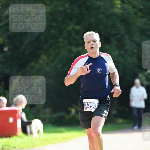 27.09.2026 - 35. Volkslauf durch das schöne Alstertal Dr. Thomas Lammeyer http://msf.ph/oto/10570848 27.09.2026 11:15:55 Laufen 3398 meine-sportfotos.de