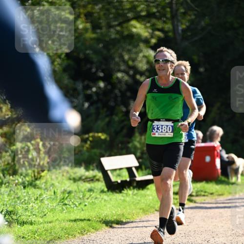 27.09.2026 - 35. Volkslauf durch das schöne Alstertal Dr. Thomas Lammeyer http://msf.ph/oto/10570889 27.09.2026 11:16:02 Laufen 3380 meine-sportfotos.de