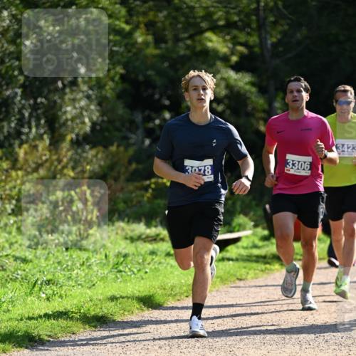 27.09.2026 - 35. Volkslauf durch das schöne Alstertal Dr. Thomas Lammeyer http://msf.ph/oto/10570898 27.09.2026 11:16:05 Laufen 3078, 3306, 3423 meine-sportfotos.de