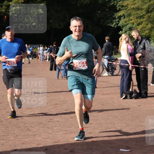 27.09.2026 - 35. Volkslauf durch das schöne Alstertal Strokosch-Dieckow http://msf.ph/oto/10571005 27.09.2026 12:19:00 Ziel 1055, 1627, 1716, 2153, 2493, 2964 meine-sportfotos.de