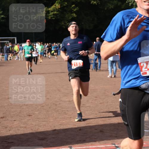 27.09.2026 - 35. Volkslauf durch das schöne Alstertal Strokosch-Dieckow http://msf.ph/oto/10571045 27.09.2026 12:19:02 Ziel 1627, 2153, 2493, 2964 meine-sportfotos.de