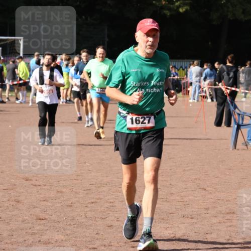 27.09.2026 - 35. Volkslauf durch das schöne Alstertal Strokosch-Dieckow http://msf.ph/oto/10571089 27.09.2026 12:19:07 Ziel 1580, 1627, 1665, 2283, 2956 meine-sportfotos.de