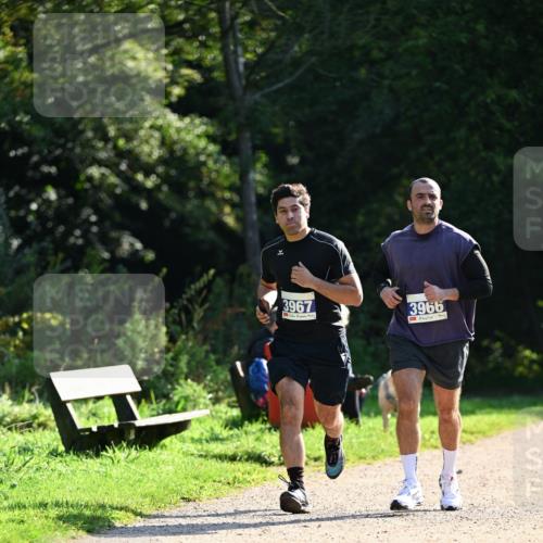 27.09.2026 - 35. Volkslauf durch das schöne Alstertal Dr. Thomas Lammeyer http://msf.ph/oto/10571093 27.09.2026 11:17:13 Laufen 3967, 3966 meine-sportfotos.de