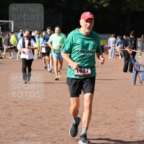 27.09.2026 - 35. Volkslauf durch das schöne Alstertal Strokosch-Dieckow http://msf.ph/oto/10571094 27.09.2026 12:19:07 Ziel 1580, 1627, 1665, 2283, 2956 meine-sportfotos.de