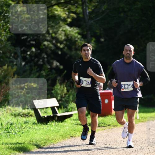 27.09.2026 - 35. Volkslauf durch das schöne Alstertal Dr. Thomas Lammeyer http://msf.ph/oto/10571099 27.09.2026 11:17:13 Laufen 3967, 3966 meine-sportfotos.de