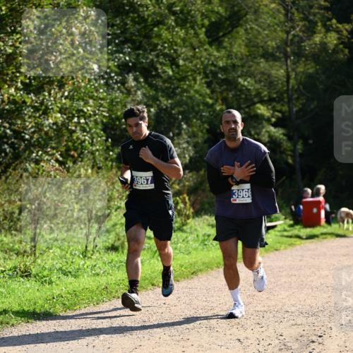 27.09.2026 - 35. Volkslauf durch das schöne Alstertal Dr. Thomas Lammeyer http://msf.ph/oto/10571118 27.09.2026 11:17:15 Laufen 3967, 3966 meine-sportfotos.de
