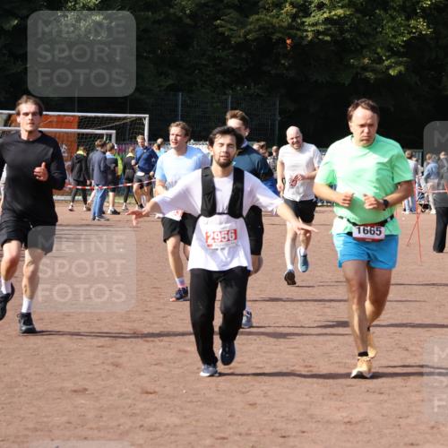 27.09.2026 - 35. Volkslauf durch das schöne Alstertal Strokosch-Dieckow http://msf.ph/oto/10571124 27.09.2026 12:19:11 Ziel 1580, 1627, 1665, 2283, 2454, 2956 meine-sportfotos.de
