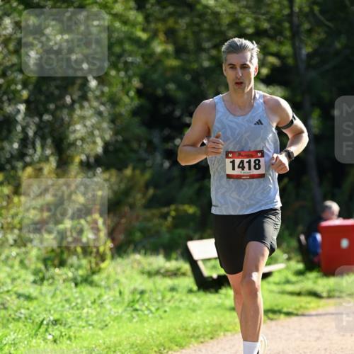 27.09.2026 - 35. Volkslauf durch das schöne Alstertal Dr. Thomas Lammeyer http://msf.ph/oto/10571180 27.09.2026 11:17:41 Laufen 1418 meine-sportfotos.de