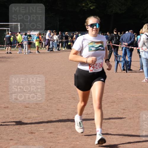 27.09.2026 - 35. Volkslauf durch das schöne Alstertal Strokosch-Dieckow http://msf.ph/oto/10571354 27.09.2026 12:19:29 Ziel 2007, 2507 meine-sportfotos.de