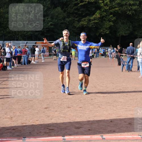 27.09.2026 - 35. Volkslauf durch das schöne Alstertal Strokosch-Dieckow http://msf.ph/oto/10571457 27.09.2026 12:19:49 Ziel 1587, 2051, 2498 meine-sportfotos.de