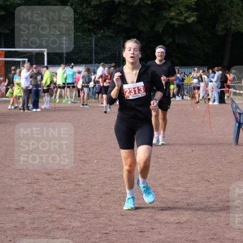 27.09.2026 - 35. Volkslauf durch das schöne Alstertal Strokosch-Dieckow http://msf.ph/oto/10571612 27.09.2026 12:20:11 Ziel 2313, 2505 meine-sportfotos.de