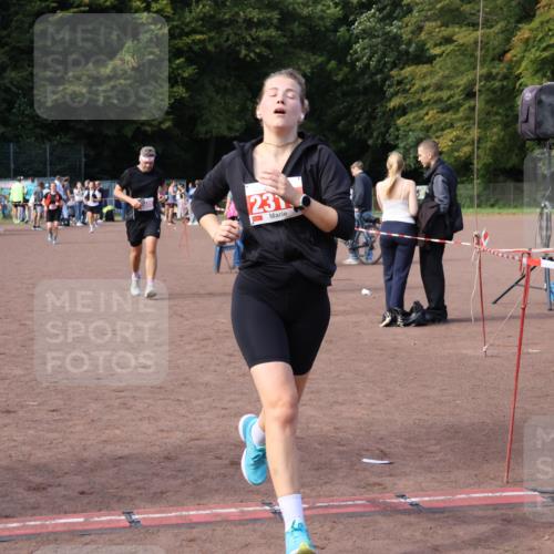 27.09.2026 - 35. Volkslauf durch das schöne Alstertal Strokosch-Dieckow http://msf.ph/oto/10571643 27.09.2026 12:20:13 Ziel 2313, 2505 meine-sportfotos.de