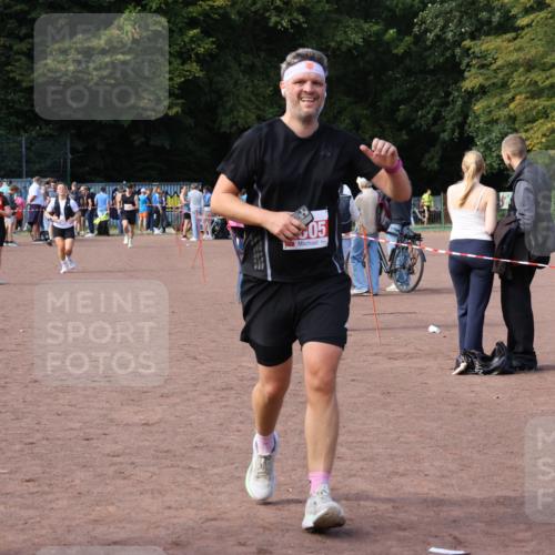 27.09.2026 - 35. Volkslauf durch das schöne Alstertal Strokosch-Dieckow http://msf.ph/oto/10571715 27.09.2026 12:20:16 Ziel 1901, 2313, 2426, 2505 meine-sportfotos.de