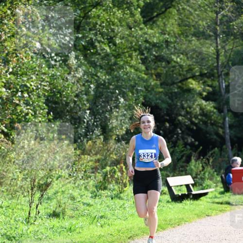 27.09.2026 - 35. Volkslauf durch das schöne Alstertal Dr. Thomas Lammeyer http://msf.ph/oto/10571762 27.09.2026 11:20:25 Laufen 3321, 0 meine-sportfotos.de