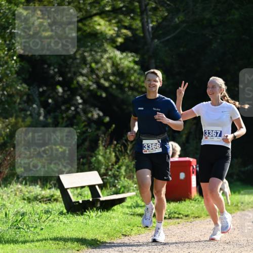 27.09.2026 - 35. Volkslauf durch das schöne Alstertal Dr. Thomas Lammeyer http://msf.ph/oto/10572084 27.09.2026 11:22:02 Laufen 3366, 3367 meine-sportfotos.de