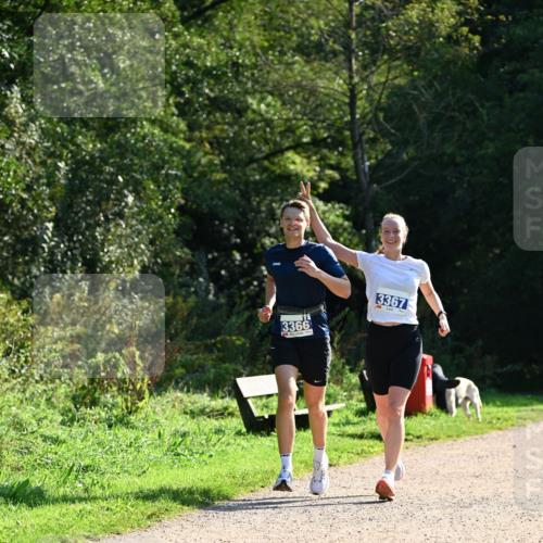 27.09.2026 - 35. Volkslauf durch das schöne Alstertal Dr. Thomas Lammeyer http://msf.ph/oto/10572092 27.09.2026 11:22:03 Laufen 3366, 3367 meine-sportfotos.de