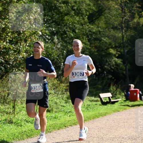 27.09.2026 - 35. Volkslauf durch das schöne Alstertal Dr. Thomas Lammeyer http://msf.ph/oto/10572112 27.09.2026 11:22:06 Laufen 3366, 3367, 1 meine-sportfotos.de