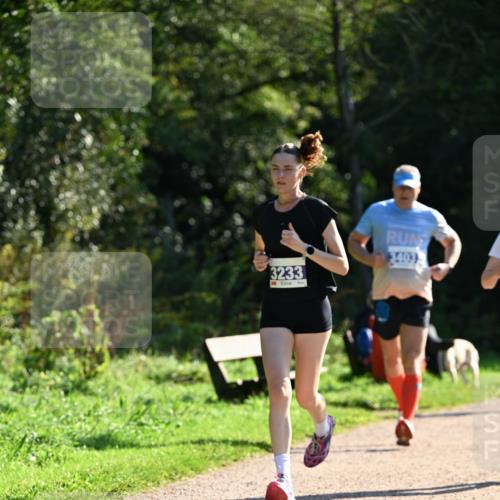 27.09.2026 - 35. Volkslauf durch das schöne Alstertal Dr. Thomas Lammeyer http://msf.ph/oto/10572234 27.09.2026 11:22:26 Laufen 3233, 3403 meine-sportfotos.de