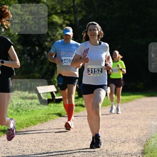 27.09.2026 - 35. Volkslauf durch das schöne Alstertal Dr. Thomas Lammeyer http://msf.ph/oto/10572244 27.09.2026 11:22:28 Laufen 3403, 3152, 1901 meine-sportfotos.de