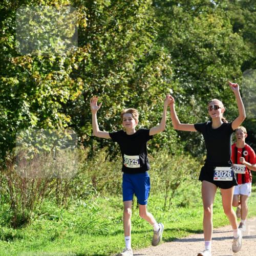 27.09.2026 - 35. Volkslauf durch das schöne Alstertal Dr. Thomas Lammeyer http://msf.ph/oto/10572434 27.09.2026 11:23:37 Laufen 3025, 3026, 3229 meine-sportfotos.de