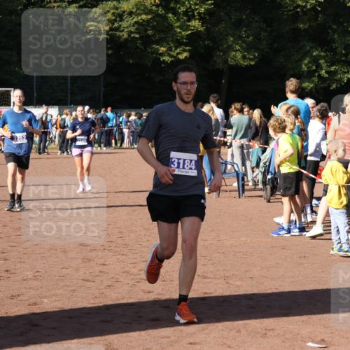 27.09.2026 - 35. Volkslauf durch das schöne Alstertal Strokosch-Dieckow http://msf.ph/oto/10572505 27.09.2026 11:21:00 Ziel 3184, 3246, 3252, 3269, 3394, 3989 meine-sportfotos.de