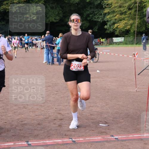27.09.2026 - 35. Volkslauf durch das schöne Alstertal Strokosch-Dieckow http://msf.ph/oto/10572583 27.09.2026 12:22:03 Ziel 2023, 2247, 2295, 2332 meine-sportfotos.de