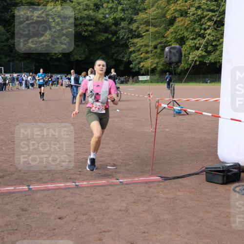 27.09.2026 - 35. Volkslauf durch das schöne Alstertal Strokosch-Dieckow http://msf.ph/oto/10572632 27.09.2026 12:22:10 Ziel 2295, 2359 meine-sportfotos.de