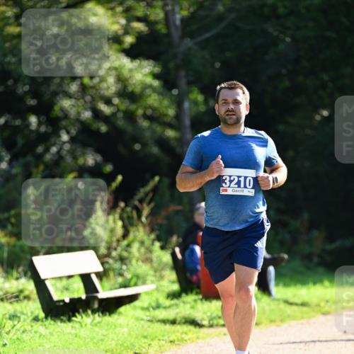 27.09.2026 - 35. Volkslauf durch das schöne Alstertal Dr. Thomas Lammeyer http://msf.ph/oto/10572664 27.09.2026 11:24:32 Laufen 3210 meine-sportfotos.de