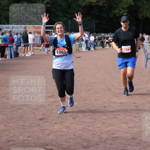 27.09.2026 - 35. Volkslauf durch das schöne Alstertal Strokosch-Dieckow http://msf.ph/oto/10572727 27.09.2026 12:22:25 Ziel 1065, 2971 meine-sportfotos.de