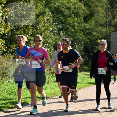 27.09.2026 - 35. Volkslauf durch das schöne Alstertal Dr. Thomas Lammeyer http://msf.ph/oto/10572782 27.09.2026 11:24:49 Laufen 3413, 3328, 21, 3992, 4199 meine-sportfotos.de