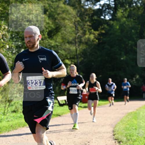 27.09.2026 - 35. Volkslauf durch das schöne Alstertal Dr. Thomas Lammeyer http://msf.ph/oto/10572825 27.09.2026 11:25:00 Laufen 3237 meine-sportfotos.de