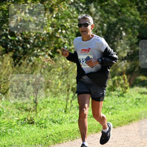 27.09.2026 - 35. Volkslauf durch das schöne Alstertal Dr. Thomas Lammeyer http://msf.ph/oto/10572927 27.09.2026 11:25:31 Laufen 32 meine-sportfotos.de