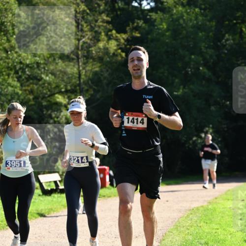 27.09.2026 - 35. Volkslauf durch das schöne Alstertal Dr. Thomas Lammeyer http://msf.ph/oto/10573157 27.09.2026 11:26:42 Laufen 3951, 3214, 1414 meine-sportfotos.de