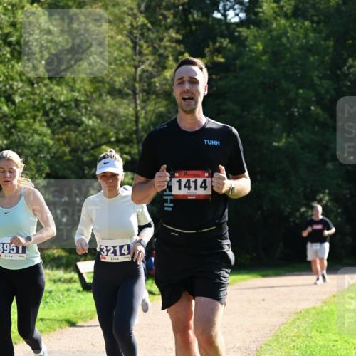27.09.2026 - 35. Volkslauf durch das schöne Alstertal Dr. Thomas Lammeyer http://msf.ph/oto/10573160 27.09.2026 11:26:42 Laufen 3951, 3214, 1414 meine-sportfotos.de