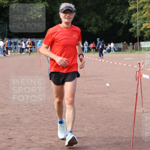 27.09.2026 - 35. Volkslauf durch das schöne Alstertal Strokosch-Dieckow http://msf.ph/oto/10573182 27.09.2026 12:23:25 Ziel 2086, 2372 meine-sportfotos.de