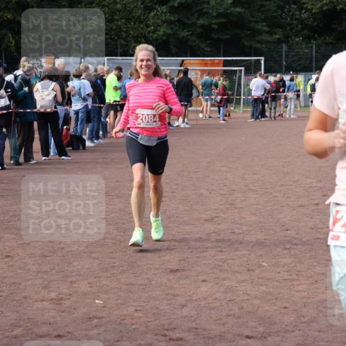 27.09.2026 - 35. Volkslauf durch das schöne Alstertal Strokosch-Dieckow http://msf.ph/oto/10573520 27.09.2026 12:24:59 Ziel 2084, 2366, 2492 meine-sportfotos.de