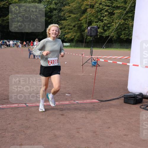 27.09.2026 - 35. Volkslauf durch das schöne Alstertal Strokosch-Dieckow http://msf.ph/oto/10573611 27.09.2026 12:25:10 Ziel 2108 meine-sportfotos.de